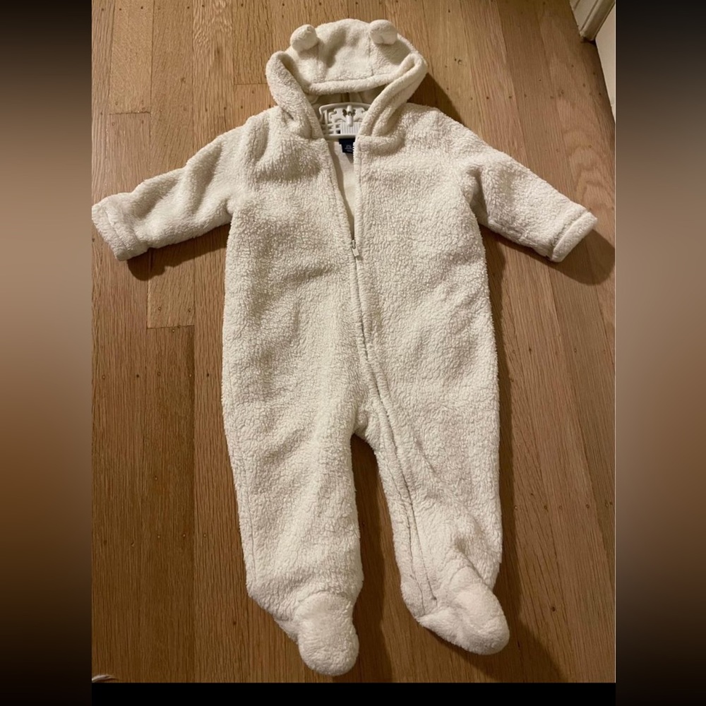 Gap baby bunting bear suit